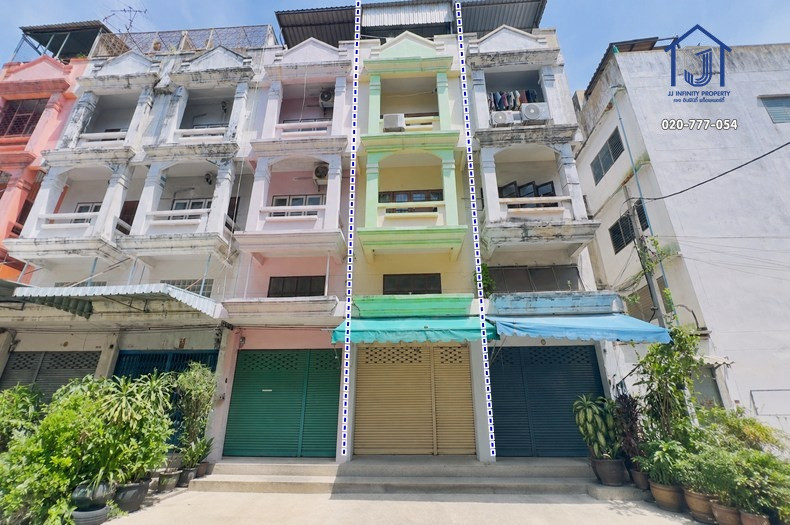 3.5 storey shophouse for sale, Sinthawee Center Village, Rama 2 Road, Soi 28, Intersection 5, near Bang Wa BTS station. 3.5 storey shophouse for sale, Sinthawee Center Village, Rama 2 Road, Soi 28, Intersection 5, near Bang Wa BTS station.