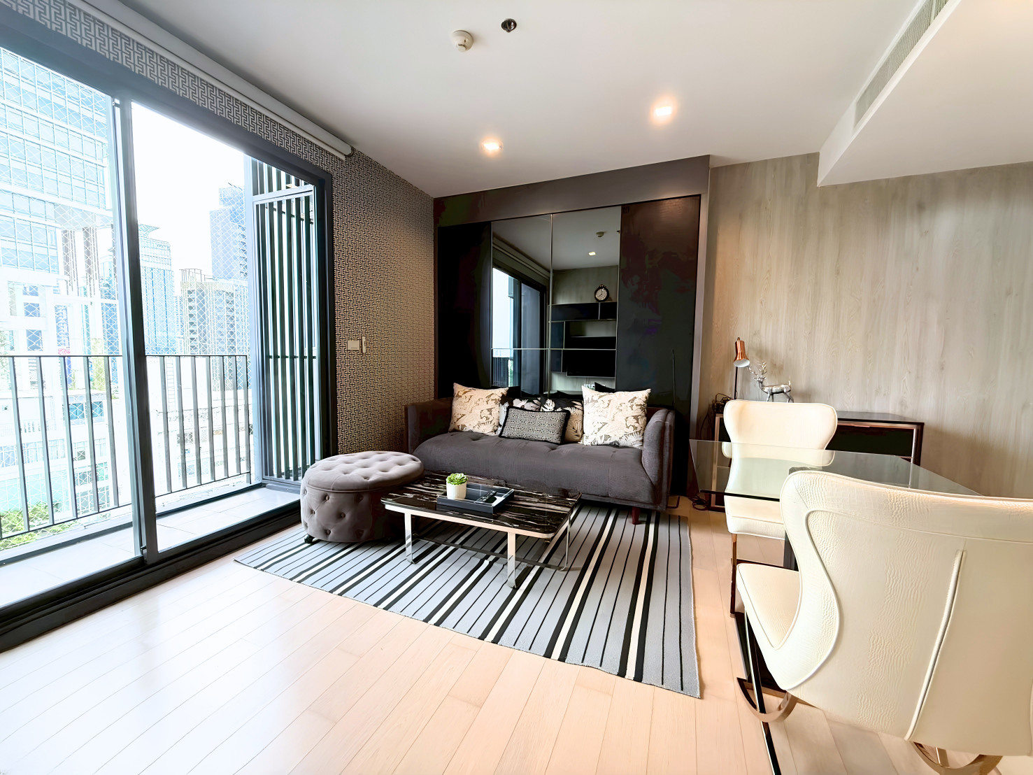 HQ by Sansiri 🔥Com150％🔥 – รูปที่ 2
