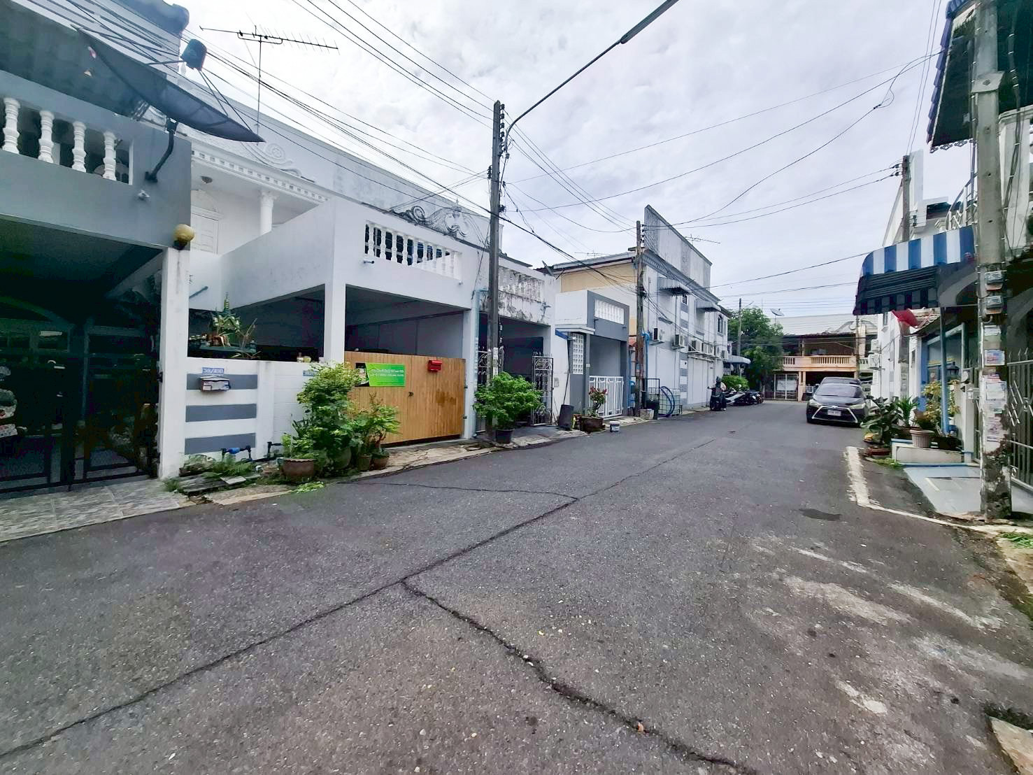 Porn Romyen Villa, Lam Luk Ka Road 11, Khu Khot Subdistrict, Lam Luk Ka District, Pathum Thani Province – รูปที่ 3