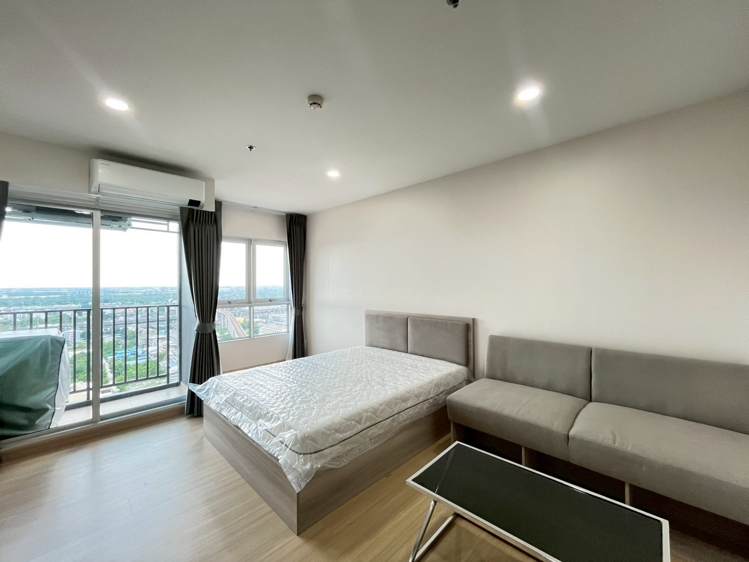 PFD-08536 Condo for rent Supalai Veranda Sukhumvit 117 , beautiful room, perfect functions, near BTS Pu Chao 🏙️✨