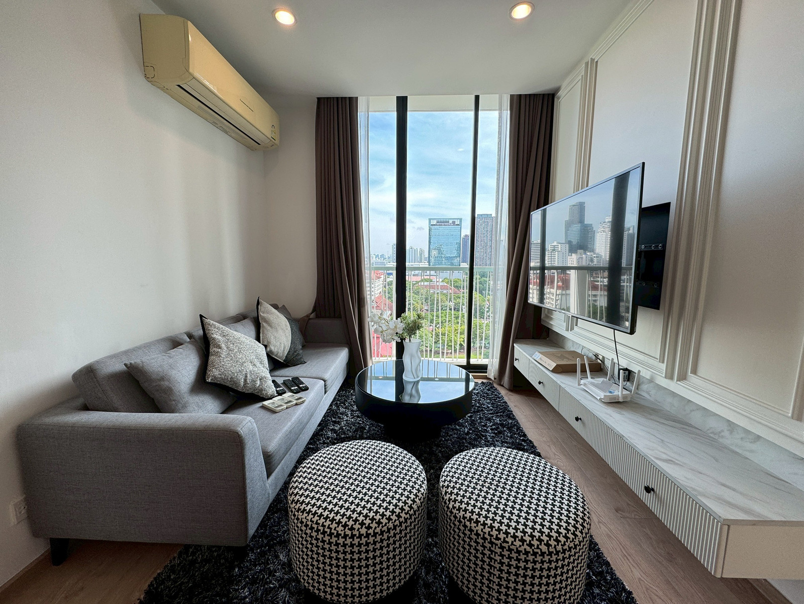 ✨ Bright & Spacious 2BR Corner Unit | Unblocked City View ✨ Bright & Spacious 2BR Corner Unit | Unblocked City View