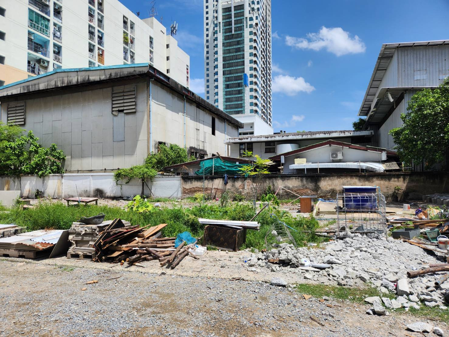Empty land for rent, Sukhumvit 42 Rd. Empty land for rent, Sukhumvit 42 Rd.