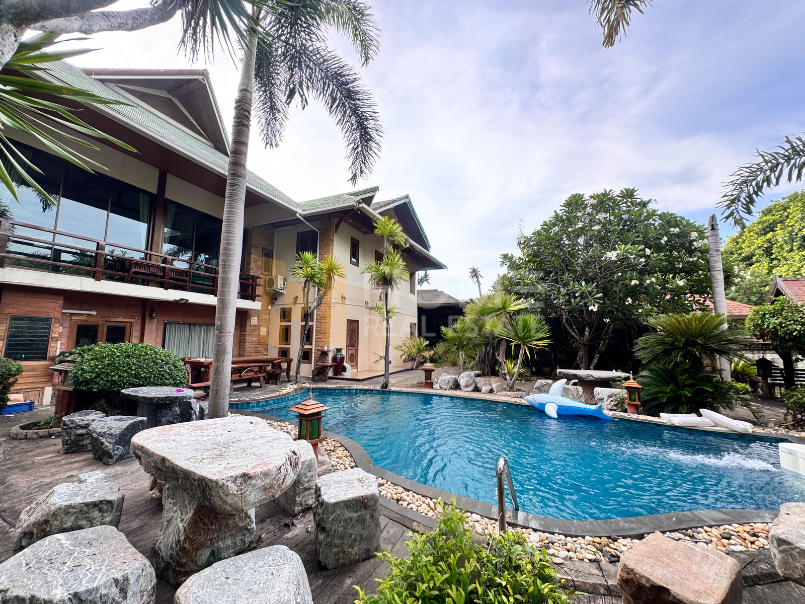 House with Land 3 Rai 2 Ngan 83 Sq.Wah / 15 Bedrooms (FOR SALE) YEAN197 House with Land 3 Rai 2 Ngan 83 Sq.Wah / 15 Bedrooms (FOR SALE) YEAN197