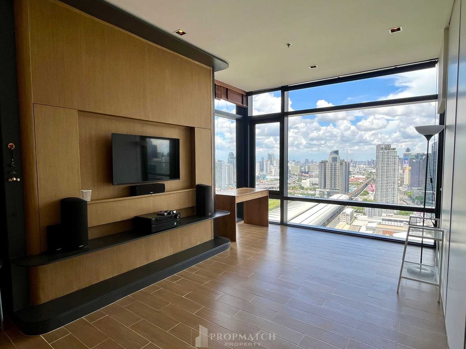 ✨Flash Deal ✨Circle Living Prototype (1Bed 1Bath 57SQM.) ready to move in! Only 8,990,000 baht Tel.0981315848 @propmatch ✨Flash Deal ✨Circle Living Prototype (1Bed 1Bath 57SQM.) ready to move in! Only 8,990,000 baht Tel.0981315848 @propmatch