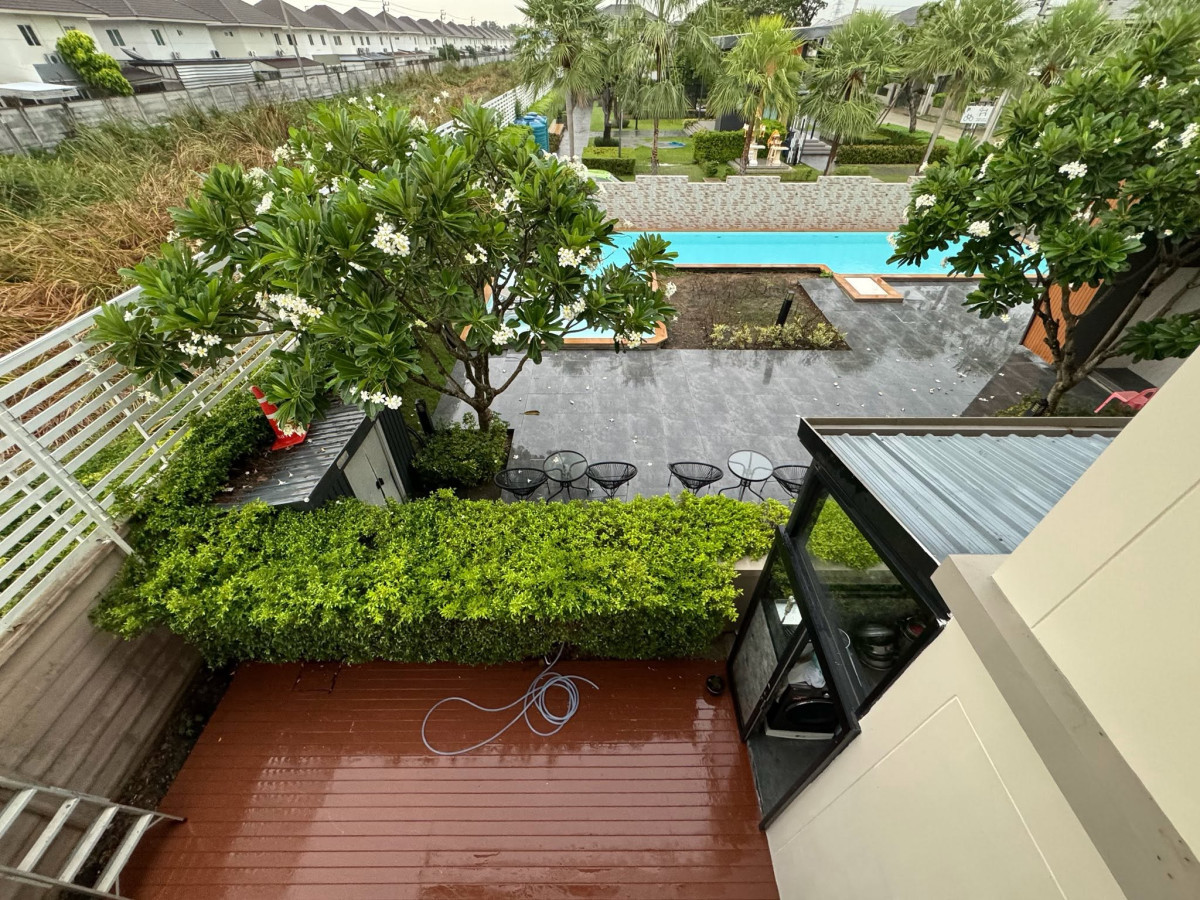 For Sale The Rux Ramintra-Jatuchok , corner unit , Sam Wa Tawan Tok , Khlong Sam Wa , Bangkok , CX-161206 For Sale The Rux Ramintra-Jatuchok , corner unit , Sam Wa Tawan Tok , Khlong Sam Wa , Bangkok , CX-161206