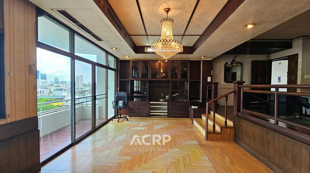 Siam penthouse II คอนโดใหญ่ 175 ตร.ม. ทำเลสาทรซอย 1 ราคาคุยได้ 16 ลบ. เหมาะรีโนเวทตามสไตล์คุณ 🏢✨