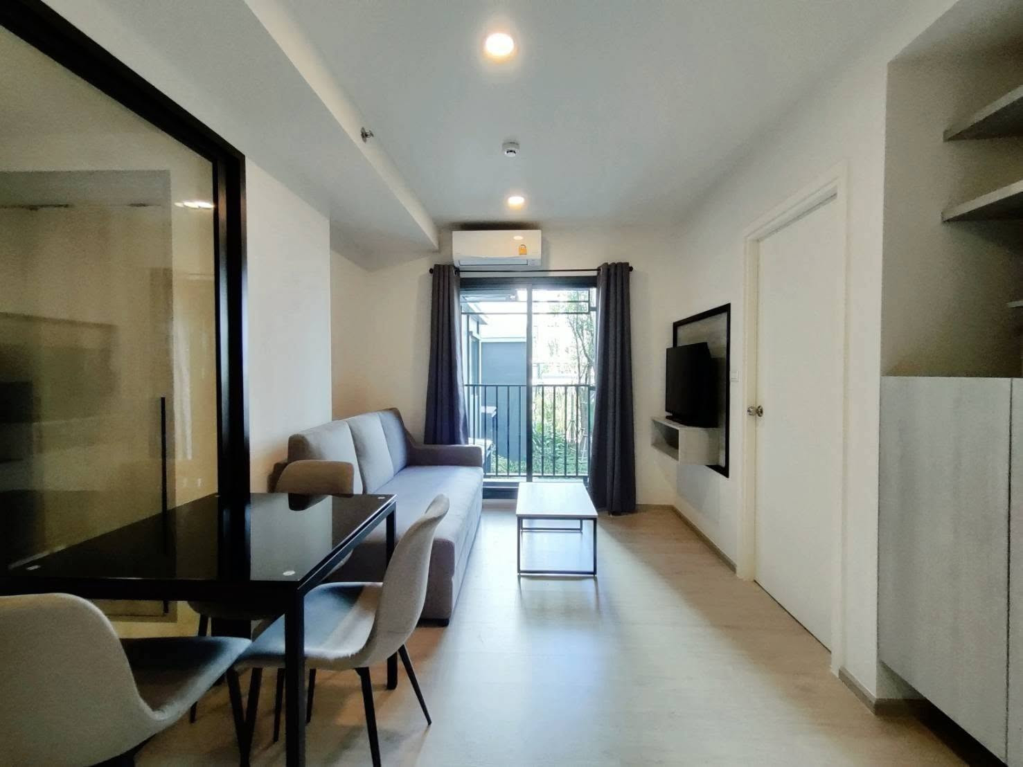 Escent Park Ville, Garden view, fully furnished, Just steps from Central Festival Chiang Mai. Escent Park Ville, Garden view, fully furnished, Just steps from Central Festival Chiang Mai.