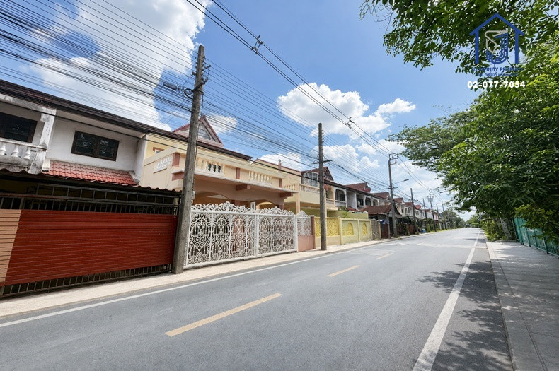 ขายทาวน์โฮม 2 ชั้น ซอยนวมินทร์ 111 บ้านรีโนเวทใหม่ 33 ตร.ว. ใกล้ทางด่วนเอกมัย-รามอินทรา – รูปที่ 2