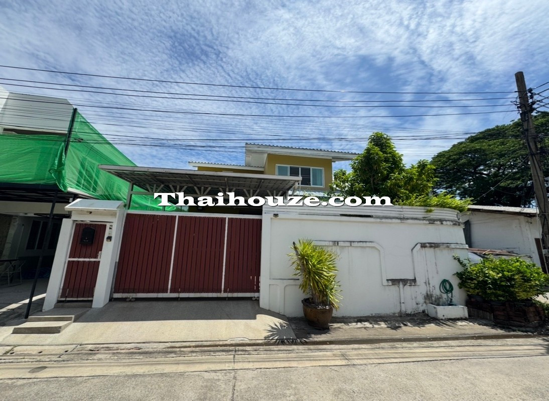 ขายบ้านเดี่ยว 2 ชั้น ซอยวิภาวดี16 (โชคชัยร่วมมิตร) ขายบ้านเดี่ยว 2 ชั้น ซอยวิภาวดี16 (โชคชัยร่วมมิตร)