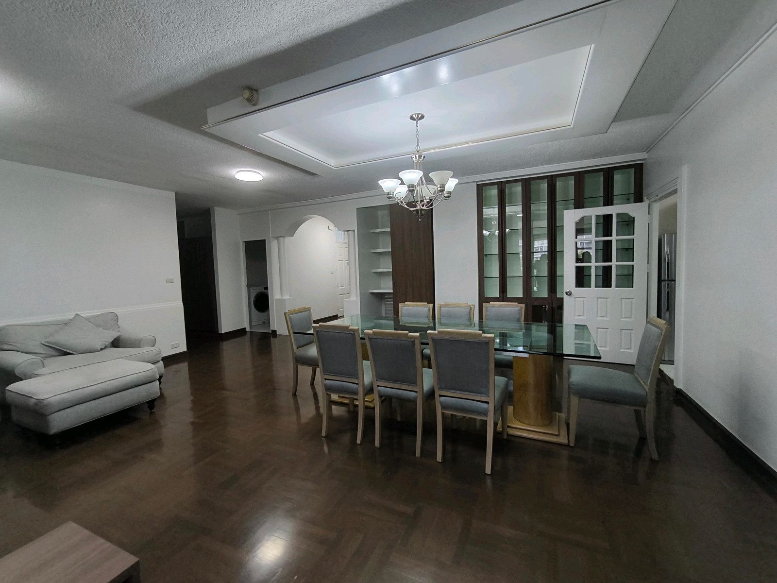 Apartment for Rent @ Langsuan 