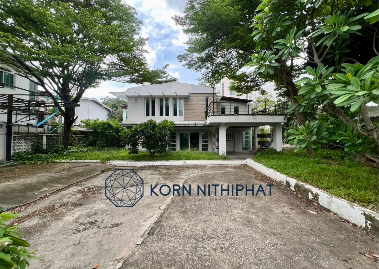 ให้เช่า บ้านเดี่ยว 231 ตารางวา พร้อมพงษ์ ซอยสุขุมวิท 31 สำหรับ ทำธุรกิจ ให้เช่า บ้านเดี่ยว 231 ตารางวา พร้อมพงษ์ ซอยสุขุมวิท 31 สำหรับ ทำธุรกิจ