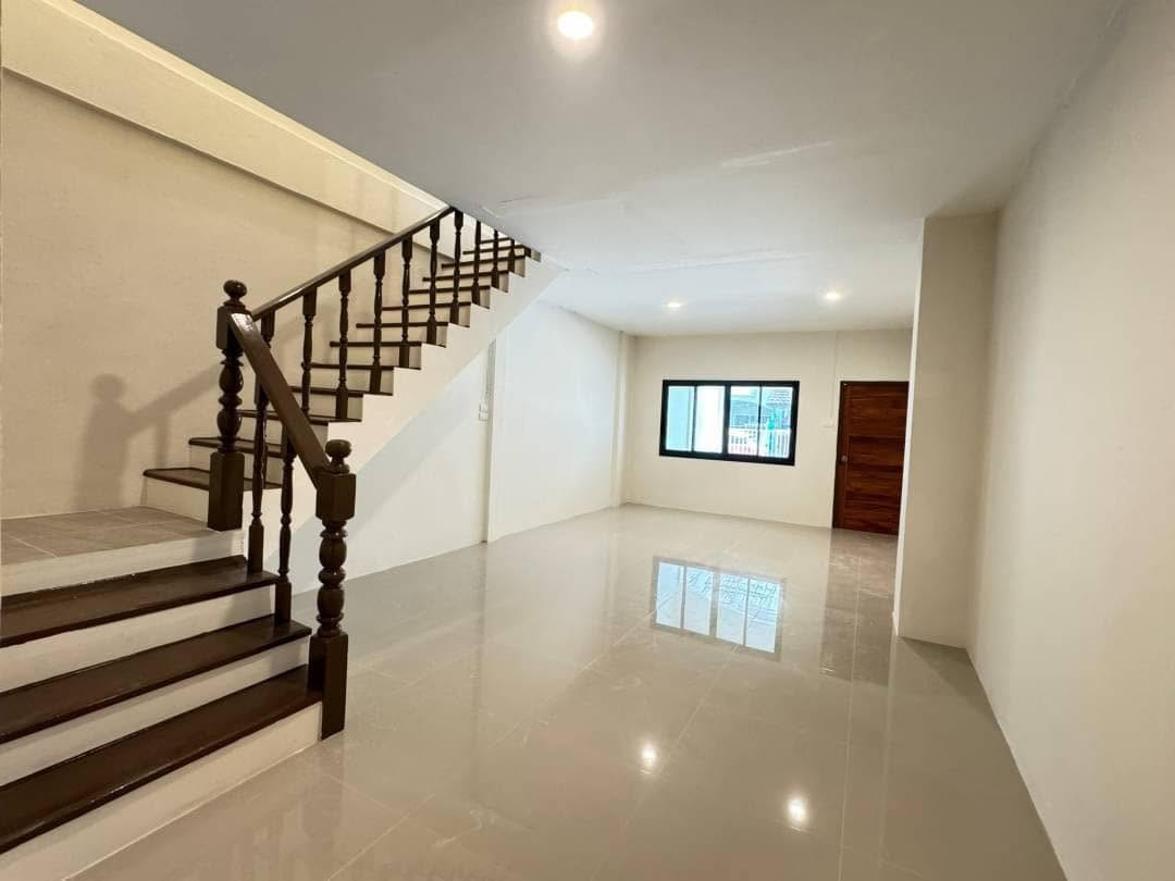 ให้เช่าและขาย : ทาวน์เฮ้าส์ 2 ชั้น เลขที่ 166/288 เนื้อที่ 27 ตร.ว. หมู่บ้านณัฐกานต์3-5 – รูปที่ 4