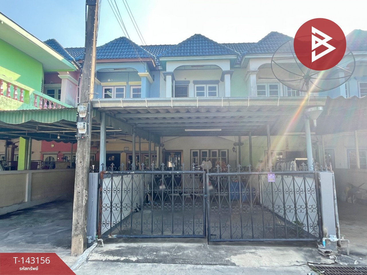 2-story townhouse for sale, area 27 sq m, Photharam, Ratchaburi. 2-story townhouse for sale, area 27 sq m, Photharam, Ratchaburi.