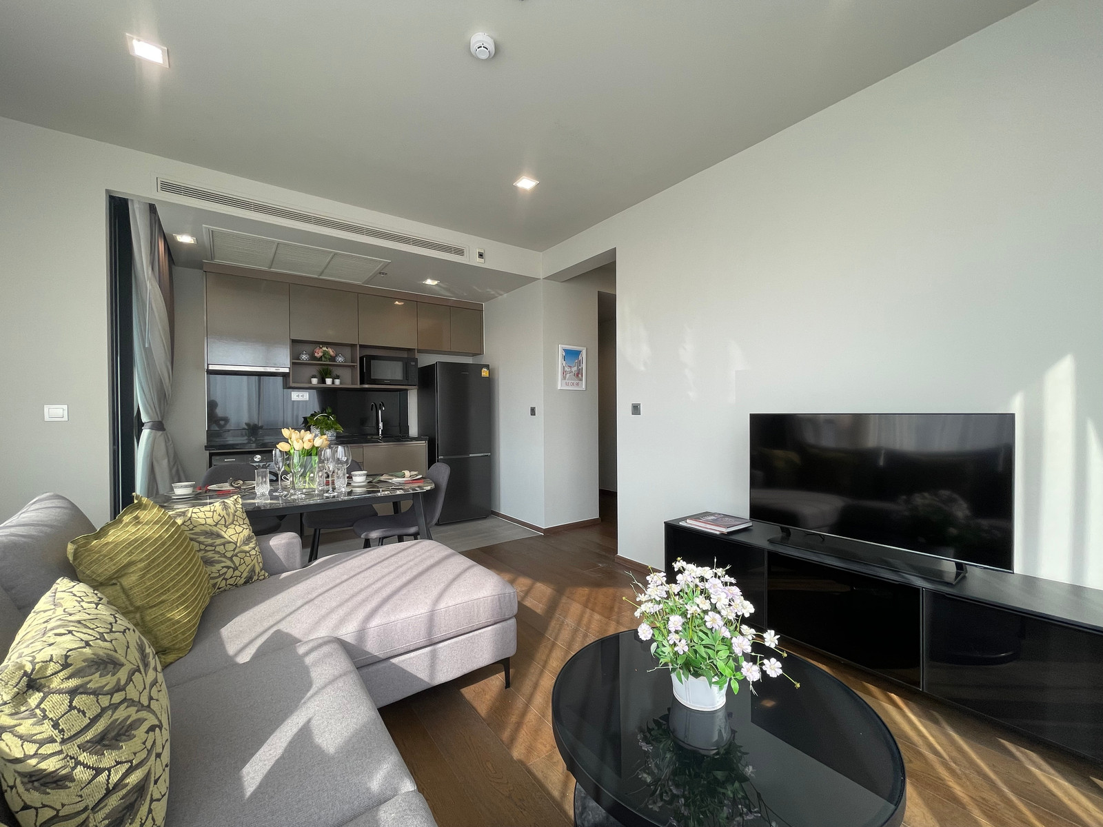 ✨ IDEO Q สุขุมวิท 36 ห้องใหญ่ 62 ตร.ม. (2 Bed 2 Bath) ทำเลดีใกล้ BTS ทองหล่อ ราคา 60000 / เดือน พร้อมเข้าอยู่ 26/10/2026 ✨ IDEO Q สุขุมวิท 36 ห้องใหญ่ 62 ตร.ม. (2 Bed 2 Bath) ทำเลดีใกล้ BTS ทองหล่อ ราคา 60000 / เดือน พร้อมเข้าอยู่ 26/10/2026