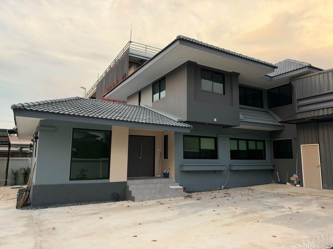 Home Office for Rent with Warehouse – 2-Storey Building - Don Mueang