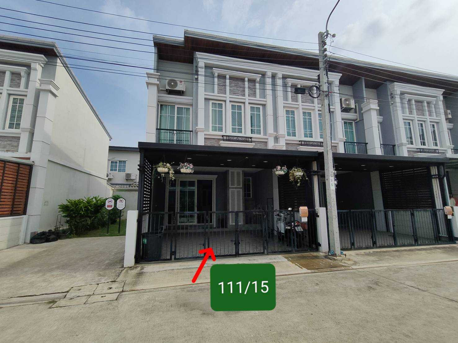 ขายด่วน ! ทาวน์โฮมส์ 2 ชั้น หมู่บ้านโกลเด้น ทาวน์ สุขุมวิท-สถานีรถไฟฟ้าแบริ่ง เดินทางสะดวกสบายใกล้ทางด่วนเฉลิมมหานคร ขายด่วน ! ทาวน์โฮมส์ 2 ชั้น หมู่บ้านโกลเด้น ทาวน์ สุขุมวิท-สถานีรถไฟฟ้าแบริ่ง เดินทางสะดวกสบายใกล้ทางด่วนเฉลิมมหานคร