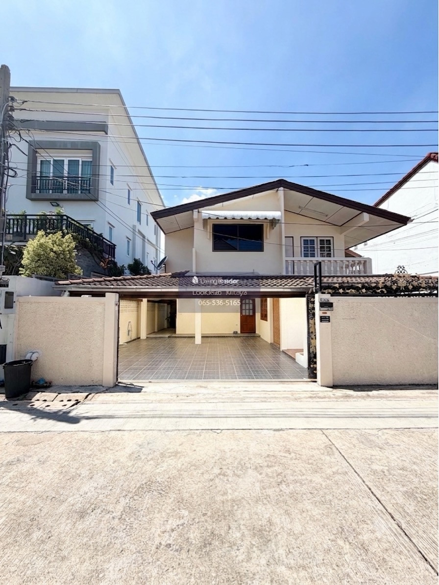 🏡 บ้านเดี่ยว 5 นอน เหม่งจ๋าย–ห้วยขวาง ใกล้ MRT เช่า 50,000 บ. 📞 065-536-5165