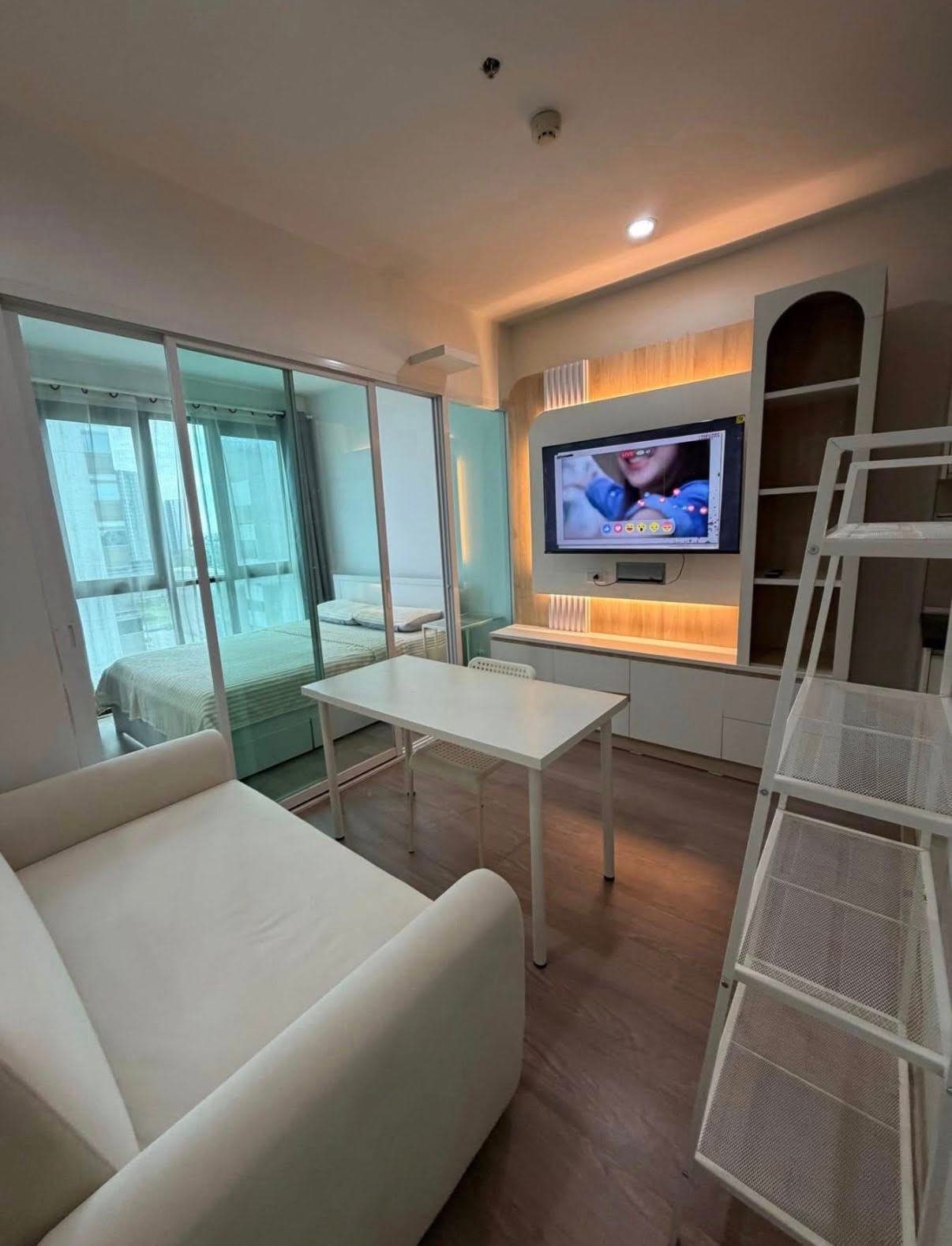 🔥Urgent sale, loss 🔥 Astro Condominium Astro Condominium Chaengwattana, newly renovated, only 1-2 minutes walk to the Pink Line BTS ✅ Free transfer fee. 🔥Urgent sale, loss 🔥 Astro Condominium Astro Condominium Chaengwattana, newly renovated, only 1-2 minutes walk to the Pink Line BTS ✅ Free transfer fee.