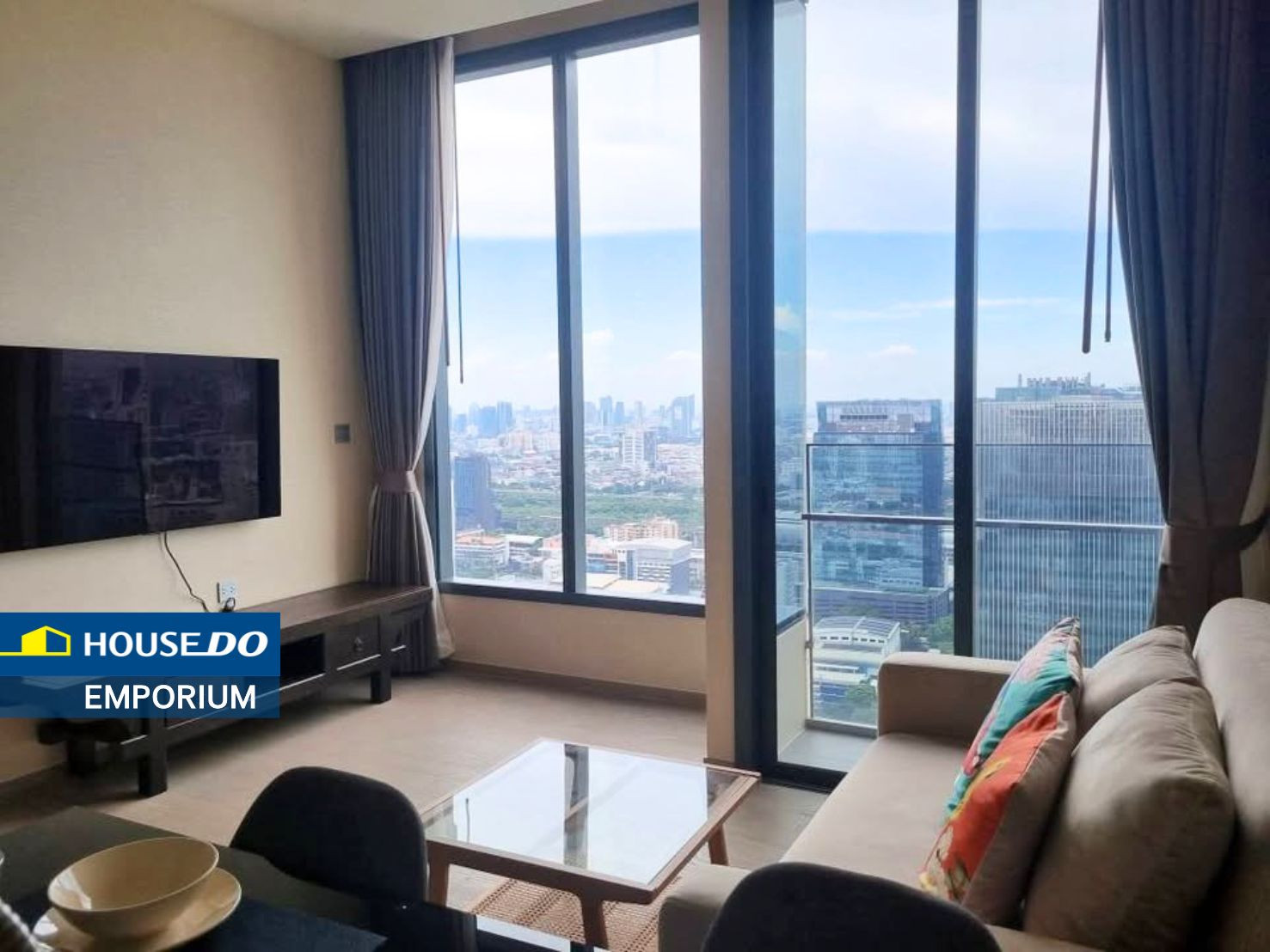 🔥Urgent Sale🔥 The Esse asoke  Luxury condominium in the Midtown of Asoke road (Soi Sukhumvit 21)