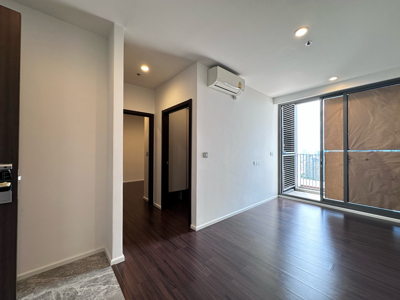 2 bedrooms, starting at 6.09 million baht, convenient connection to True Digital Park.