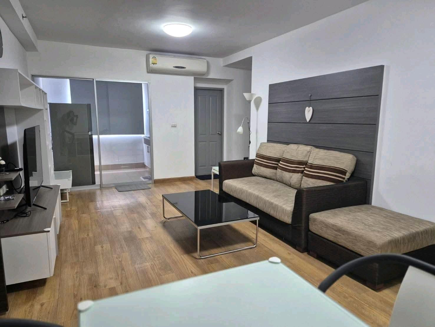 For Rent: Supalai Park Ekkamai-Thonglor
(ศุภาลัยเอกมัยทองหล่อ)
🔥 ค่าเช่า 32,000/เดือน (สัญญา1ปี)🔥
🔥 ประกัน 2 เดือน ล่วงหน้า 1 เดือน🔥
🛌 2 ห้องนอน 1 ห้องน้ำ
🪟 ขนาด 70 ตร.ม. ✅ห้องมุม✅
⭐️ส่วนกลางโครงการ
• สระว่ายน้ำ(ชั้น 7)
• ฟิตเนส
• ที่จอดร For Rent: Supalai Park Ekkamai-Thonglor
(ศุภาลัยเอกมัยทองหล่อ)
🔥 ค่าเช่า 32,000/เดือน (สัญญา1ปี)🔥
🔥 ประกัน 2 เดือน ล่วงหน้า 1 เดือน🔥
🛌 2 ห้องนอน 1 ห้องน้ำ
🪟 ขนาด 70 ตร.ม. ✅ห้องมุม✅
⭐️ส่วนกลางโครงการ
• สระว่ายน้ำ(ชั้น 7)
• ฟิตเนส
• ที่จอดร