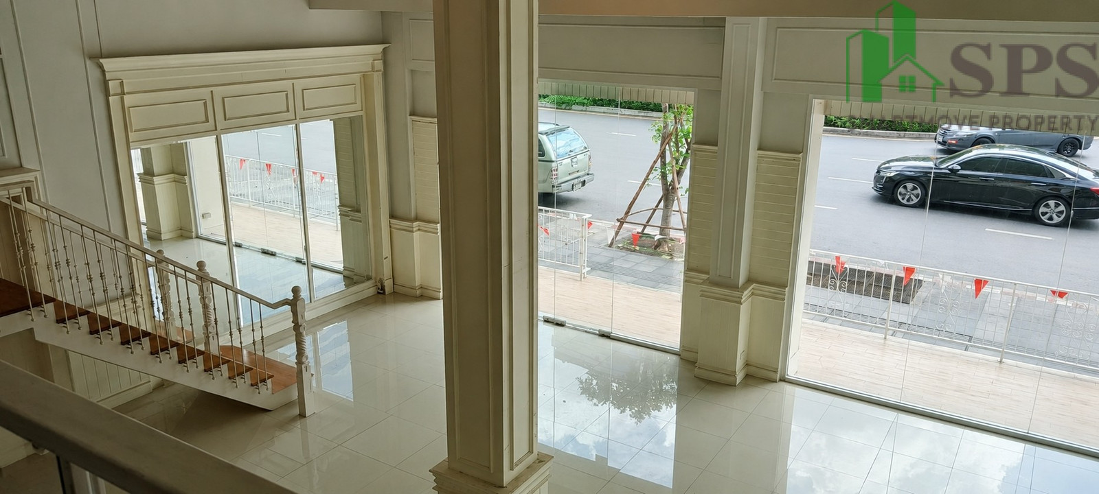 ให้เช่า พื้นที่ร้านค้า ติดถนนใหญ่ ทำเลสีลม-สาทร (SPSSR283) – รูปที่ 3