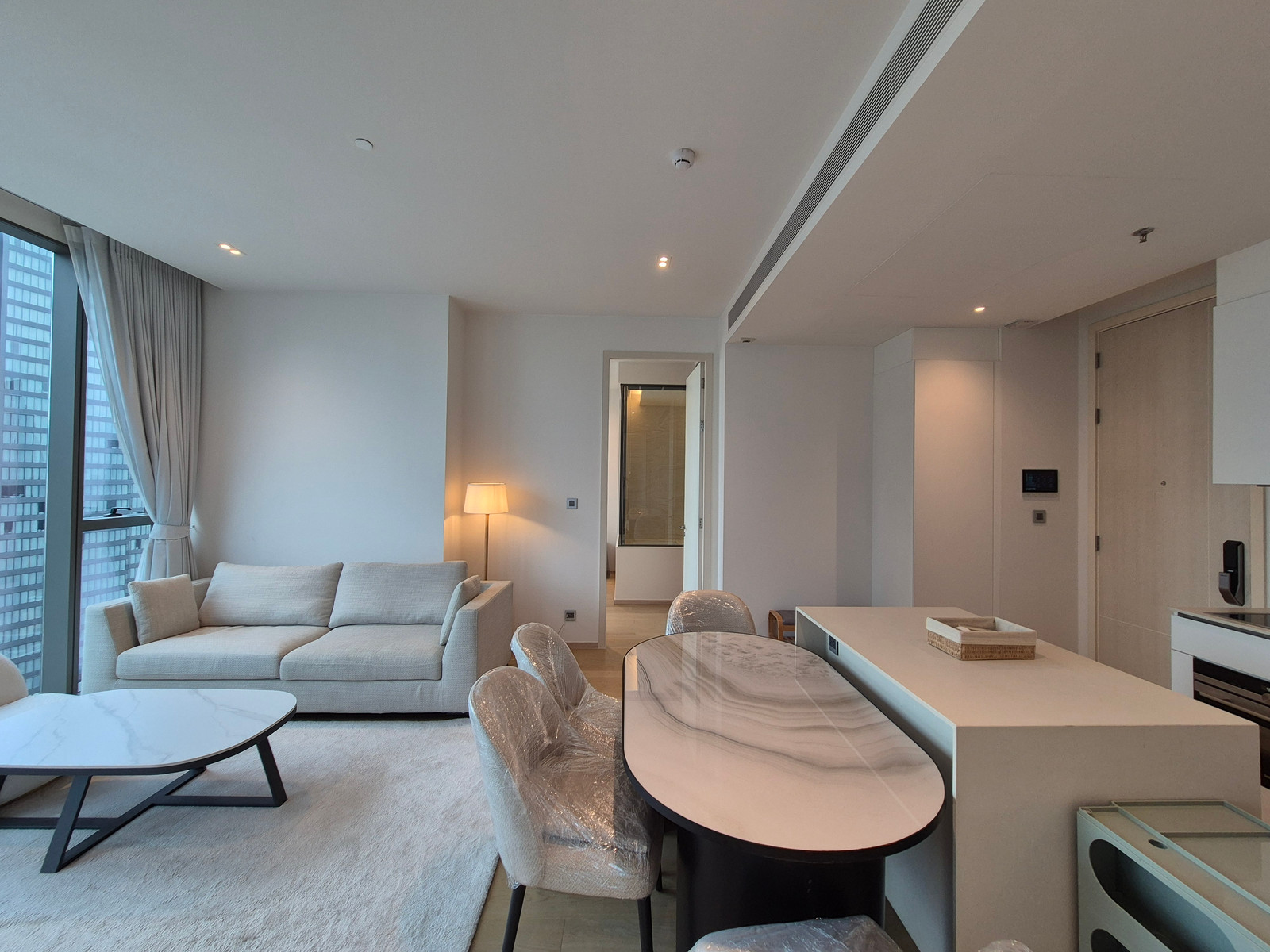 The Strand Thonglor ห้องที่คุ้มค่าเกินราคา ตกแต่งเฟอร์พร้อม 2 ห้องนอน 2 ห้องน้ำ ติด BTS ทองหล่อเดินทางสะดวก