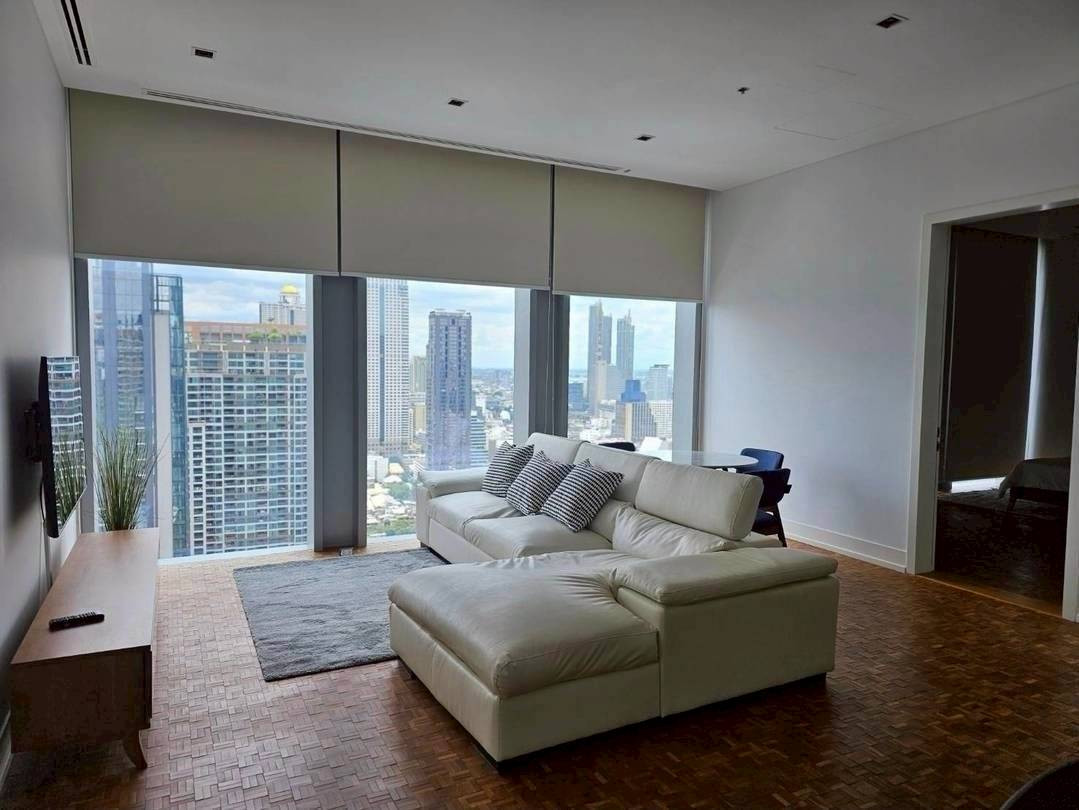 ♦ Good Price ♦ 30++ floor 135.21 sq.m. | 2 bedrooms 3 bathrooms | Near BTS Chong Nonsi 2 mins, King Power Mahanakhon 3 mins, Trinity Mall 3 4 mins