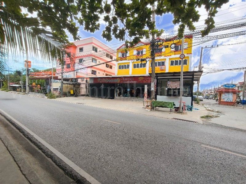 อาคารพาณิชย์ 3.5 ชั้น 4 คูหา บางโฉลง (บางนา-ตราด กม.18) ราคาถูกที่สุด – รูปที่ 2