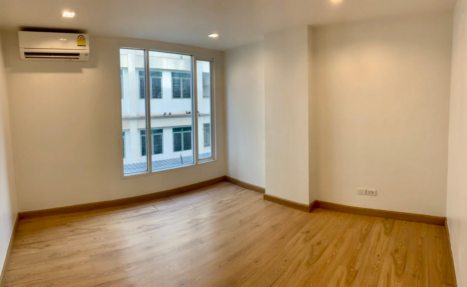 ขายK-HALL Condo ชั้น 2 พร้อมเข้าอยู่ ทำเลดี ใกล้มหาวิทยาลัยนเรศวร ขายK-HALL Condo ชั้น 2 พร้อมเข้าอยู่ ทำเลดี ใกล้มหาวิทยาลัยนเรศวร