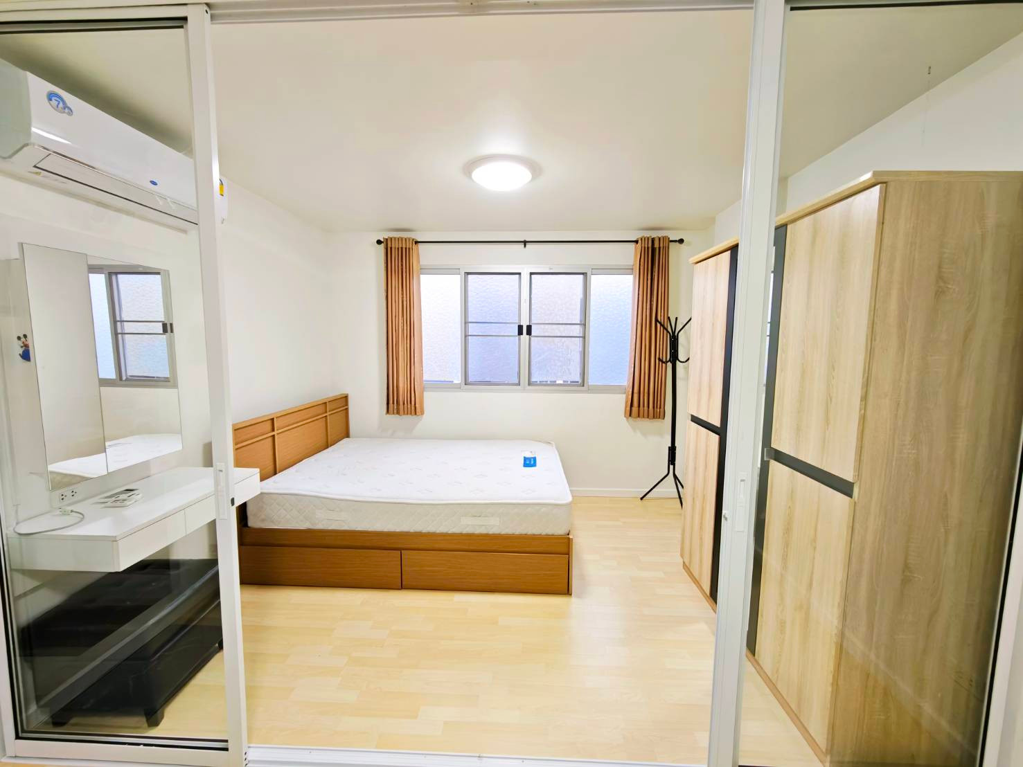 Selling Dcondo On Nut - Suvarnabhumi, very beautiful room, size 30 sqm, Building B, 6 floor, selling price 1.65 million baht Selling Dcondo On Nut - Suvarnabhumi, very beautiful room, size 30 sqm, Building B, 6 floor, selling price 1.65 million baht