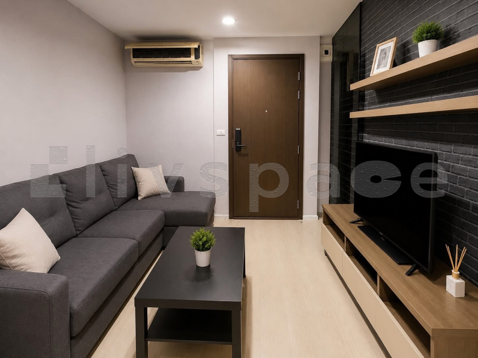 ▚ LK151ツ Rhythm Sathorn-Narathiwas 1 ห้องนอน 1 ห้องน้ำ 38 ตร.ม. ทำเลเด่นใจกลางสาทร CBD แต่งสวยราคาดี 