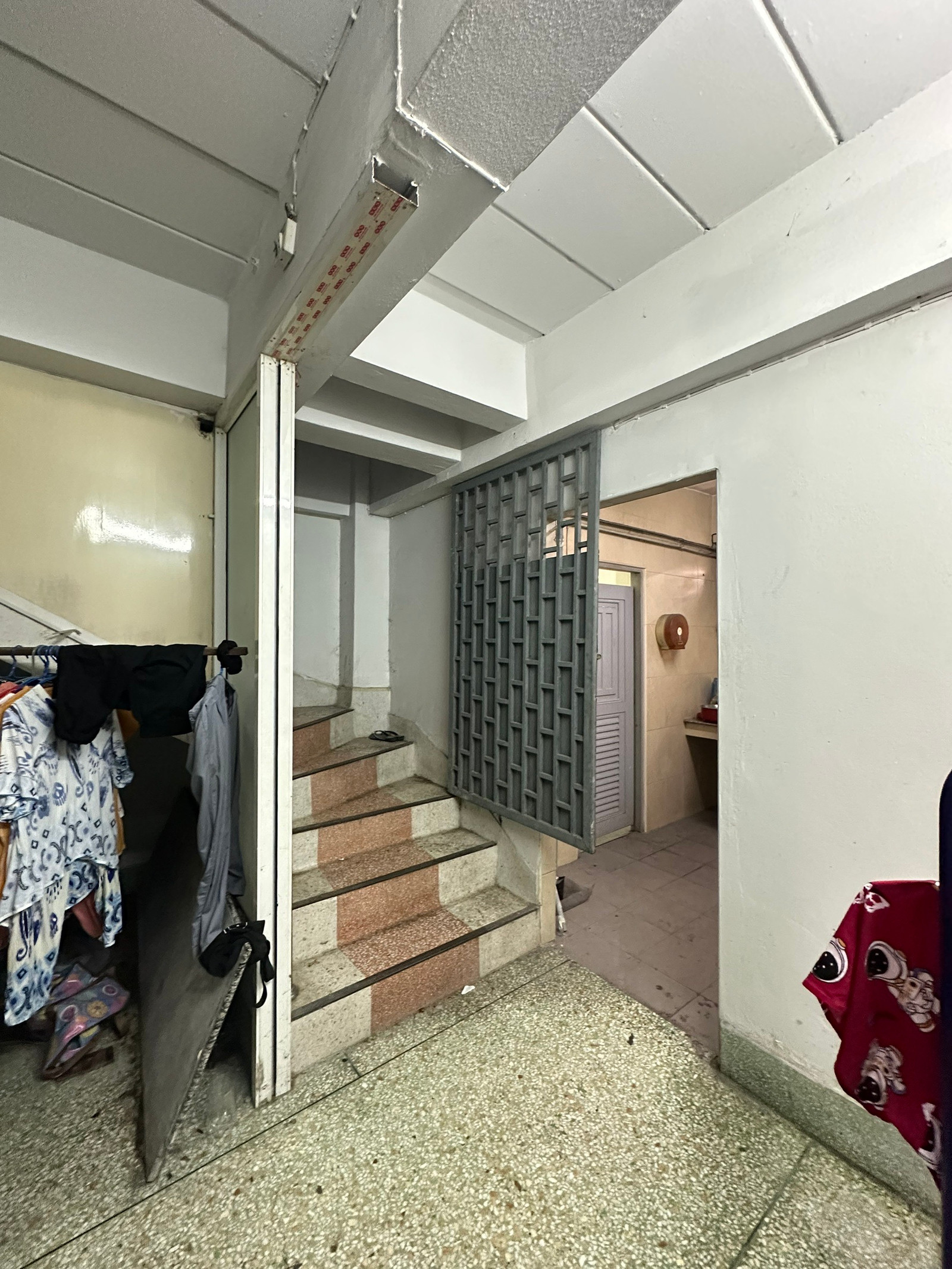 Urgent sale! Commercial building, good location, 5 floors, including rooftop, next to Wat Sriwaree Noi Road, Bang Chalong, Samut Prakan, enter from Bangna-Trad Road, km. 18, only 1 km. – รูปที่ 4