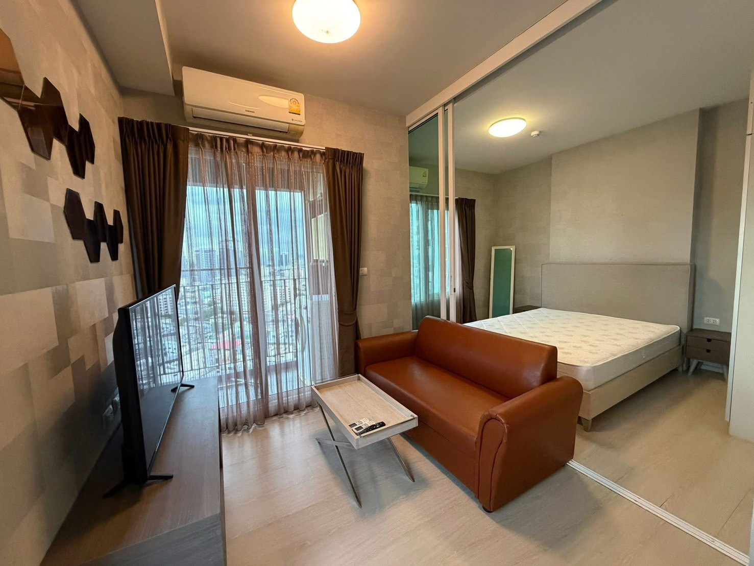 ⚜️Chapter One Eco Ratchada - Huai Khwang 🆔 𝐈𝐃 𝐋𝐢𝐧𝐞: @ gloorious1 or https://lin.ee/897DR 𝐂𝐚𝐥𝐥 : 𝟎𝟗𝟗 𝟒𝟗𝟖 𝟐𝟒𝟔𝟏