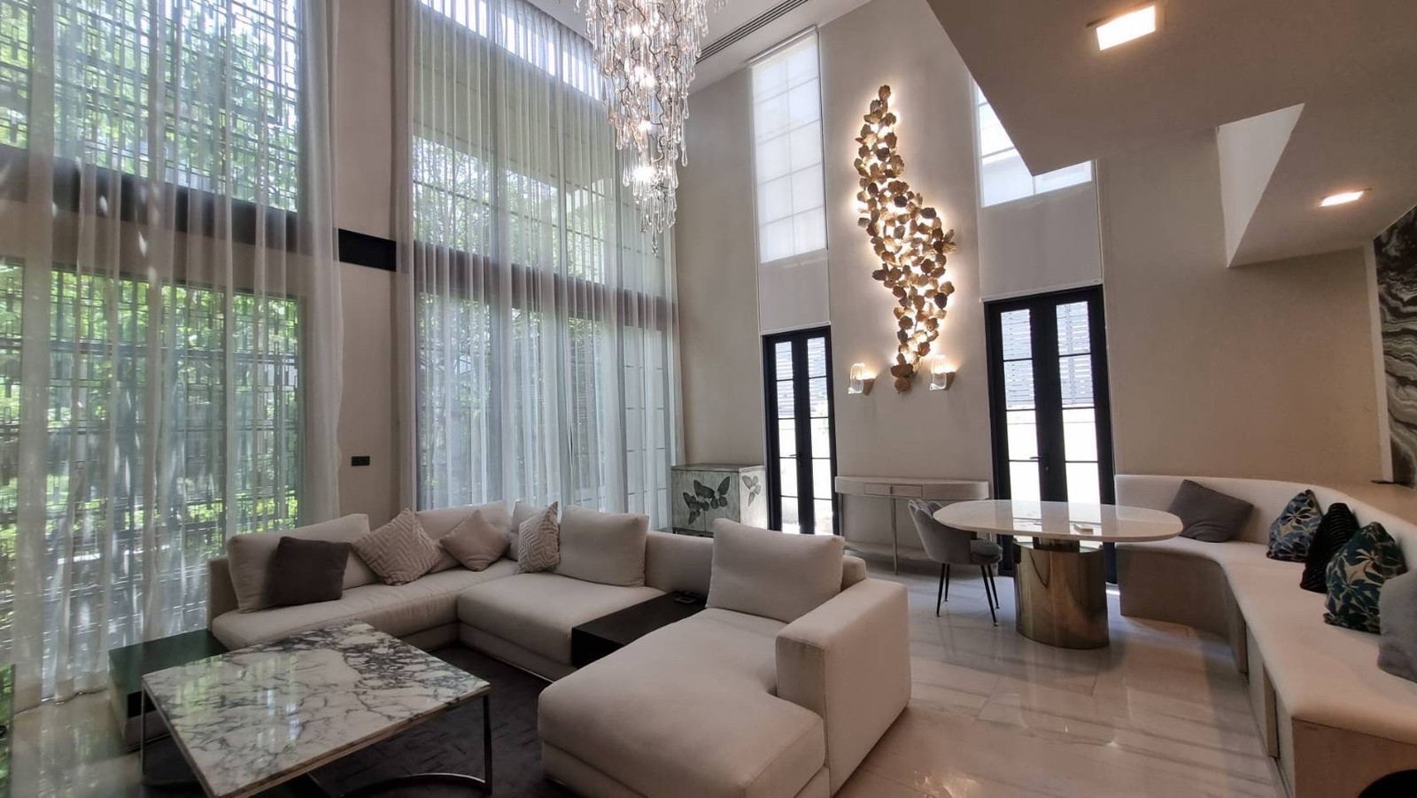 For Sale / Rent | Quarter 31 Luxury Townhome, Sukhumvit 31 | 4 Bedrooms, Private Lift, 425 SQ.M. For Sale / Rent | Quarter 31 Luxury Townhome, Sukhumvit 31 | 4 Bedrooms, Private Lift, 425 SQ.M.