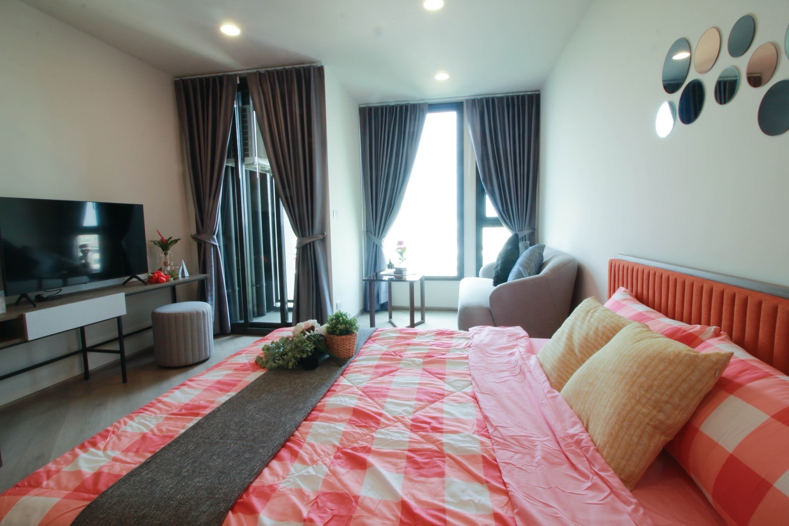 🔥For rent The Base Saphan Mai🔥 next to BTS 0 meters, ready to move in. Pets are not allowed. 🔥For rent The Base Saphan Mai🔥 next to BTS 0 meters, ready to move in. Pets are not allowed.