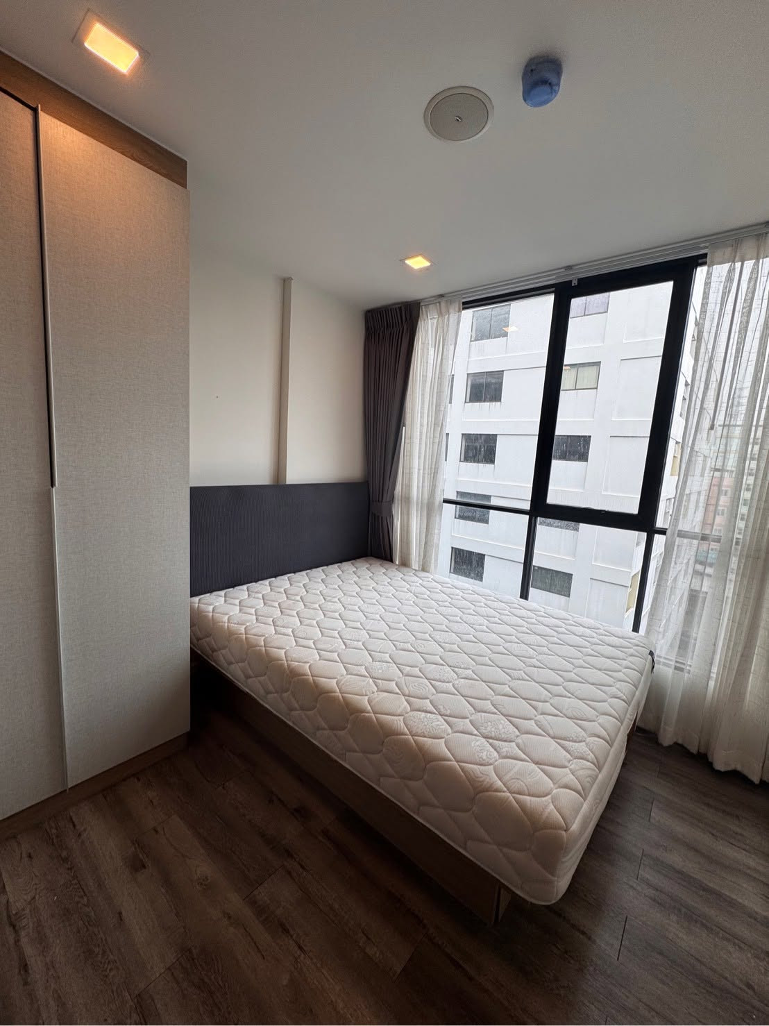 ✨ขาย คอนโด Brown Condo Huai Khwang (บราวน์ คอนโด ห้วยขวาง) ทำเลดี 2 ห้องนอน เฟอร์นิเจอร์ครบ ✨พร้อมโควต้าต่างชาติ (FQ) ✨ขาย คอนโด Brown Condo Huai Khwang (บราวน์ คอนโด ห้วยขวาง) ทำเลดี 2 ห้องนอน เฟอร์นิเจอร์ครบ ✨พร้อมโควต้าต่างชาติ (FQ)