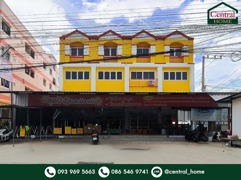 Commercial building, 3.5 floors, 4 units, Bang Chalong (Bang Na-Trad Km. 18), cheapest price. Commercial building, 3.5 floors, 4 units, Bang Chalong (Bang Na-Trad Km. 18), cheapest price.