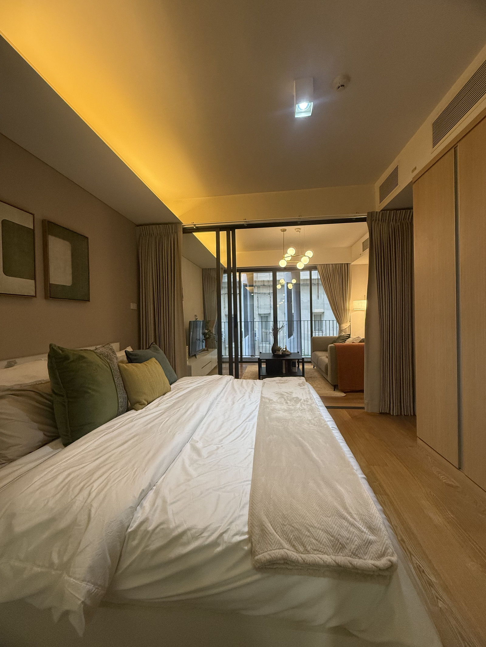 🔥Urgent Sale🔥 SIAMESE GIOIA, near BTS Phrom Phong station, fully furnished, ready to move in.
