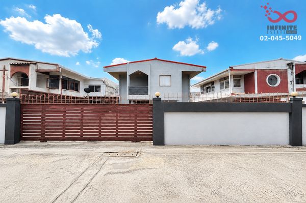 2-story detached house for sale, 61 sq m, Sukhumvit 101/1 Wachiratham Sathit 52, Phra Khanong, near the expressway - BTS Punnawithi