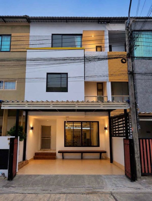ให้เช่า หมู่บ้านสารินวิซ แบริ่ง 
(สุขุมวิท 107)
