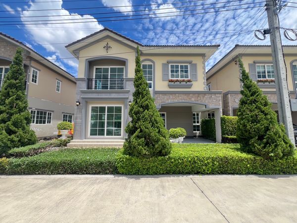 แปลงสุดท้ายโซน Club House บ้านสวยฟังก์ชั่นครบ 4 นอน 3 น้ำ 2 จอดรถ  ใกล้ทางด่วนแจ้งวัฒนนะ และรถไฟฟ้าสายสีชมพู