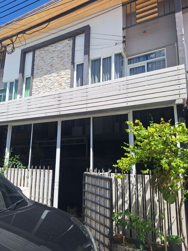 (รหัส R032) ให้เช่าบ้าน โครงการ Gusto Townhome Ramkhumhang : กัสโต้ ทาวน์โฮม รามคำแหง