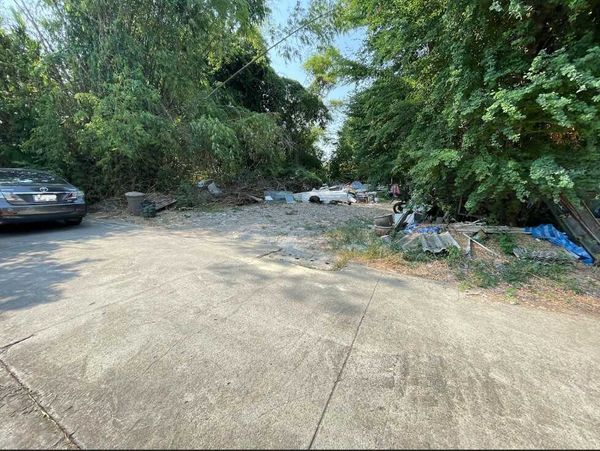 For sale, beautiful plot of land, 151 sq m, Lat Phrao 71, Soi Sangkhom Song 16.