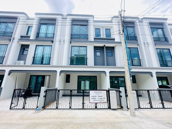 โกลดีน่า สุขุมวิท-แบริ่ง พรีเมียม ทาวน์โฮม 3 ชั้น พร้อม Penthouse ใหญ่เต็มชั้น ราคาพิเศษ