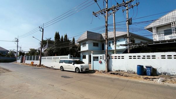 🏭 ให้เช่าโกดังขนาดใหญ่ พร้อมที่พักอาศัย ใกล้ถนนพระราม 2 🏭