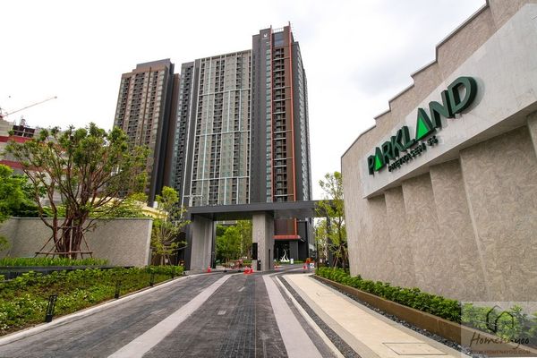 🏢 For Sale: The Parkland Phetkasem 56 📢