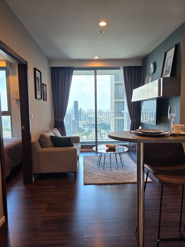 ห้องโปร ฟรีทุกค่าใช้จ่าย 1bed ครัวปิด 33.82 ตรม. ราคา 3,700,000 ติด BTS ปุณณวิถี | ติด True Digital Park  ☎️ : 0882389494 