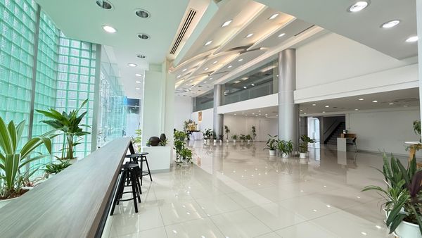 Compound Space 493ตรม ชั้น1 ออฟฟิศให้เช่า ทำเลถนนเพชรบุรีตัดใหม่ ใกล้ MRT เพชรบุรี ARL มักกะสัน เหมาะทำโชว์รูม คลีนิค ศูนย์ฟิตเนส