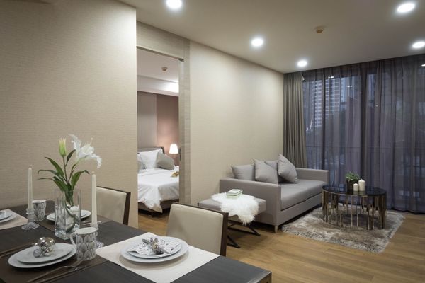 คอนโดให้เช่า Klass Langsuan ใกล้ BTS ชิดลม 300 เมตร 1 ห้องนอน 46 ตร.ม. ใกล้ Central Chidlom Central Embassy Central World
